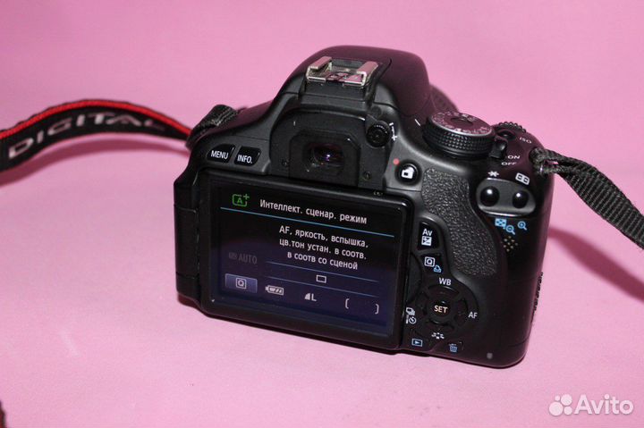 Зеркальный фотоаппарат canon 600d