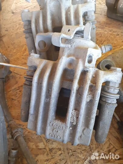 Суппорт задний правый Фольцваген Поло