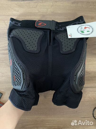 Защитные шорты Zandona Esatech shorts pro XS