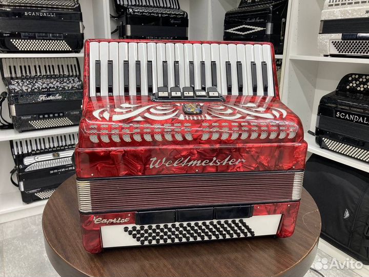 Аккордеон Weltmeister Caprice 3/4