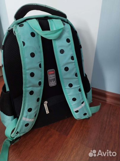 Школьный рюкзак
