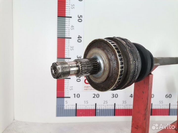 Полуось задняя (приводной вал, шрус) Mercedes-Benz