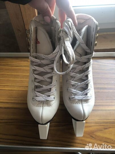 Коньки для девочки 7 1/3, 27 р, 17 см