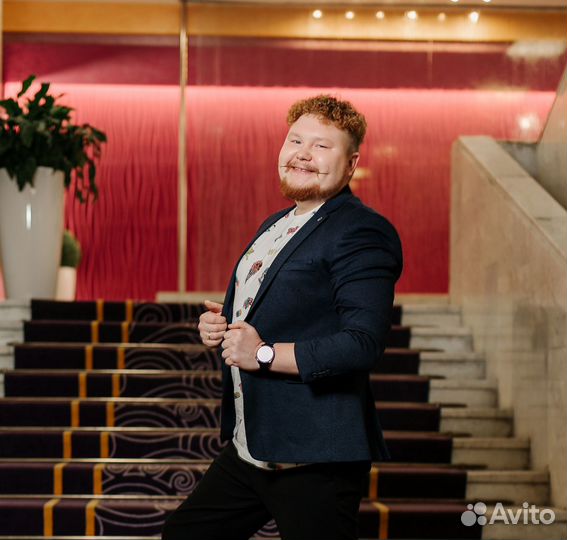 Ведущий / Тамада + DJ с оборудованием