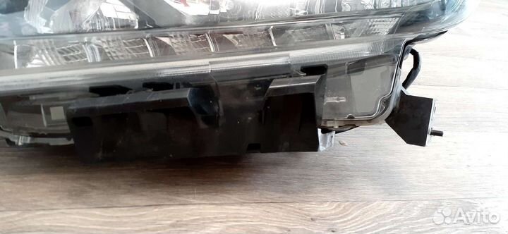 Фара передняя левая Nissan X-Trail 3 T32 2013-2019