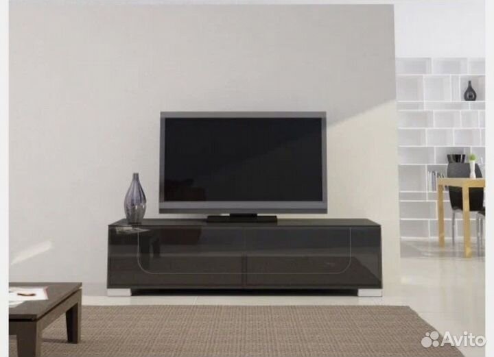 Стеклянная тумба под тв planima