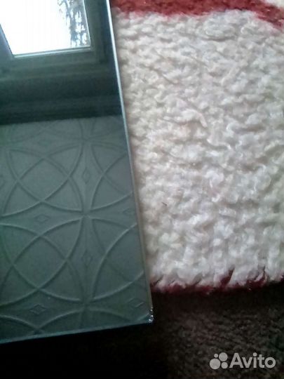 Зеркало настенное