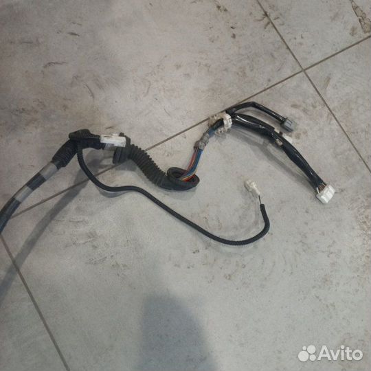 Проводка багажника Toyota Venza