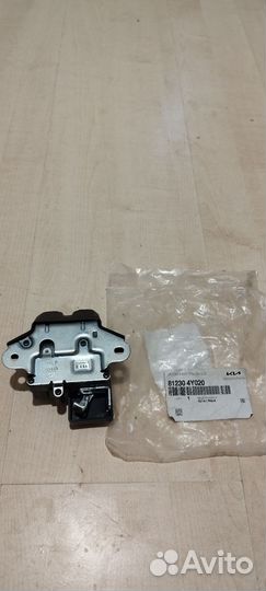 Замок заднего багажа на Hyundai Solaris