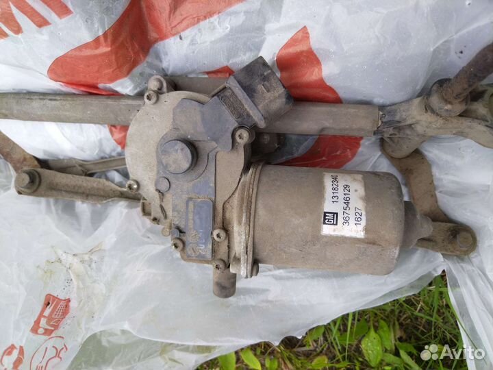 Моторчик передних дворников Опель Корса д 2007