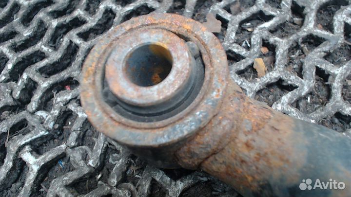 Рычаг подвески Lexus LX, 2002