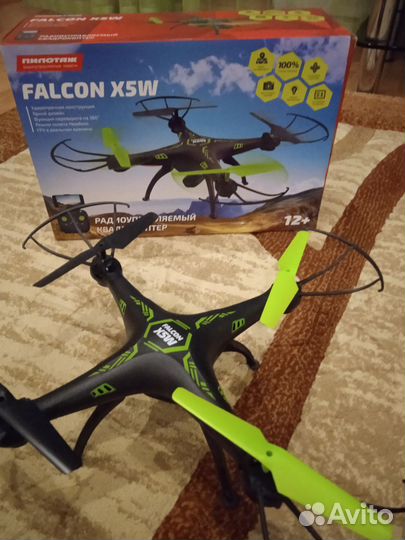 Квадрокоптер с камерой