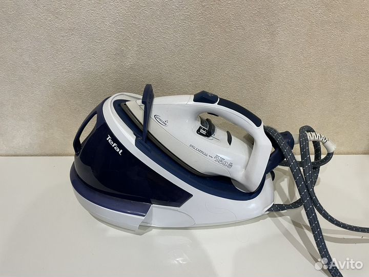 Утюг с парогенератором tefal