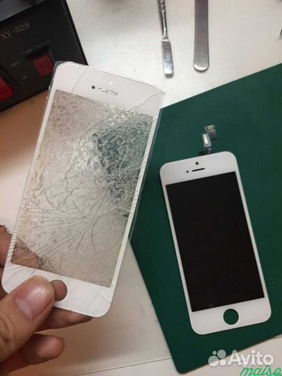 Замена разбитого стекла дисплея