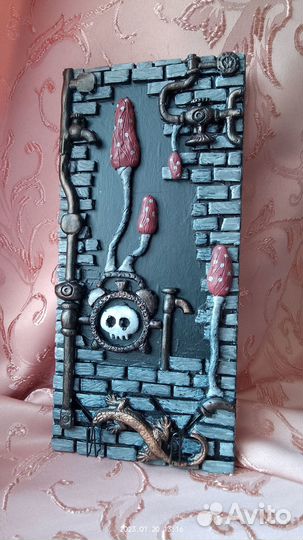 Панно ключница «Ключ от подземелья»