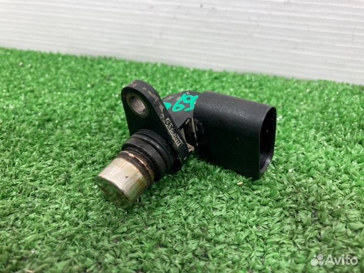 Датчик положения распредвала Volkswagen Touareg 7L