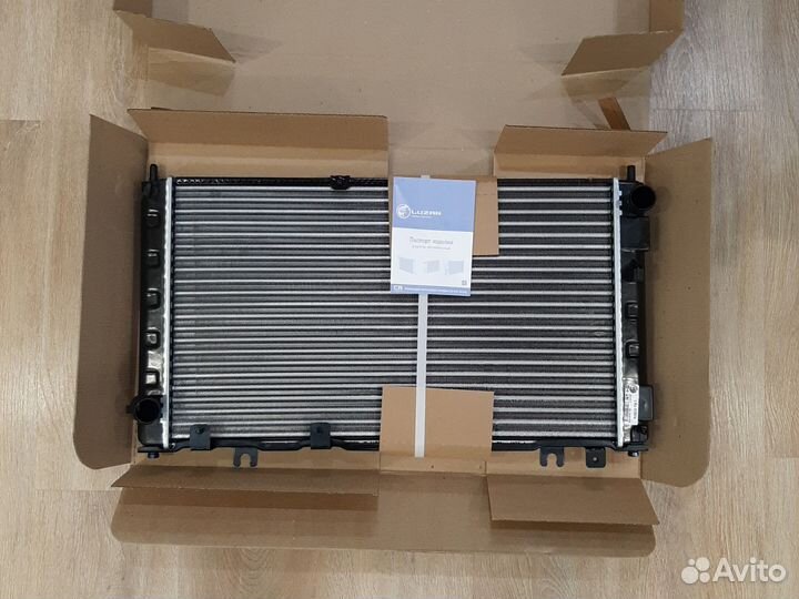 Радиатор системы охлаждения Гранта,Калина