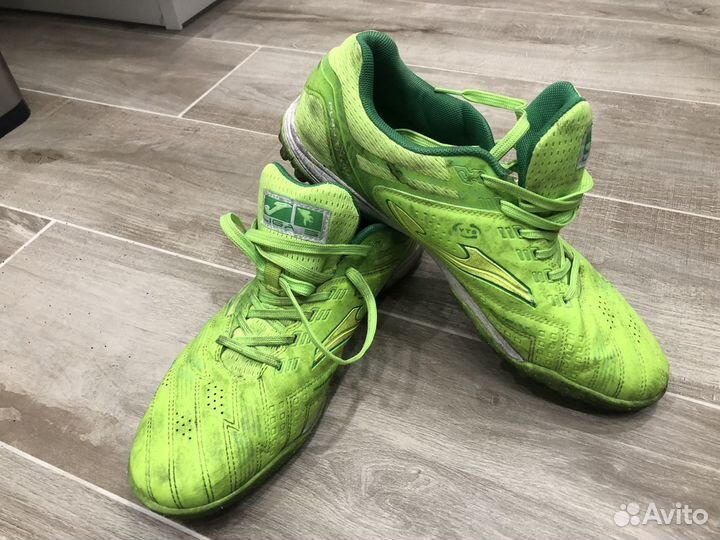 Футбольные шиповки Joma