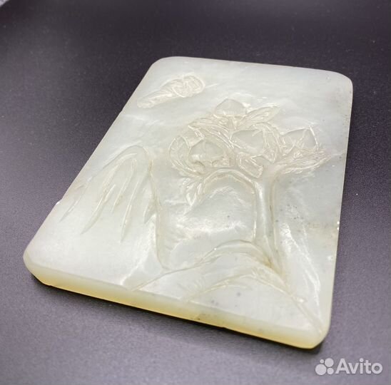 Плакетка. Нефрит. Китай. 19 век. Резьба