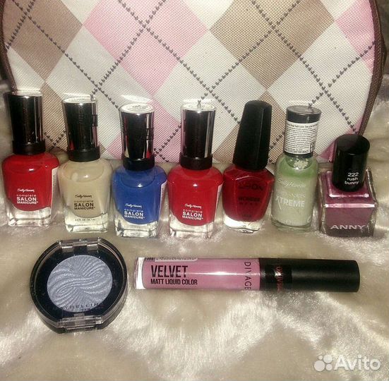 Лак для ногтей из Золотого Яблока