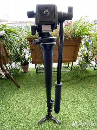 Монопод Manfortto 562B-1 + голова 700RC2