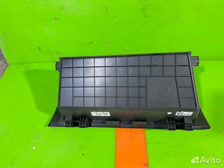 Бардачок Hyundai Solaris 2 седан 1.6 G4FG 2019