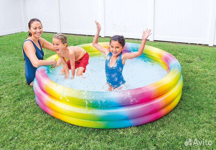 Надувной бассейн