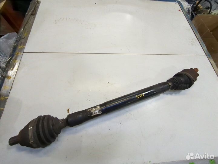 Полуось Volkswagen Tiguan, 2012