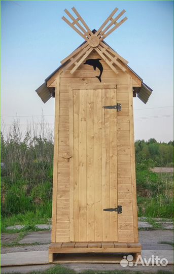 Дачный туалет деревянный