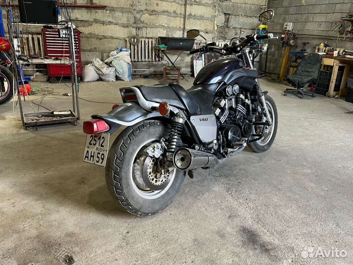 Yamaha V-MAX 1200