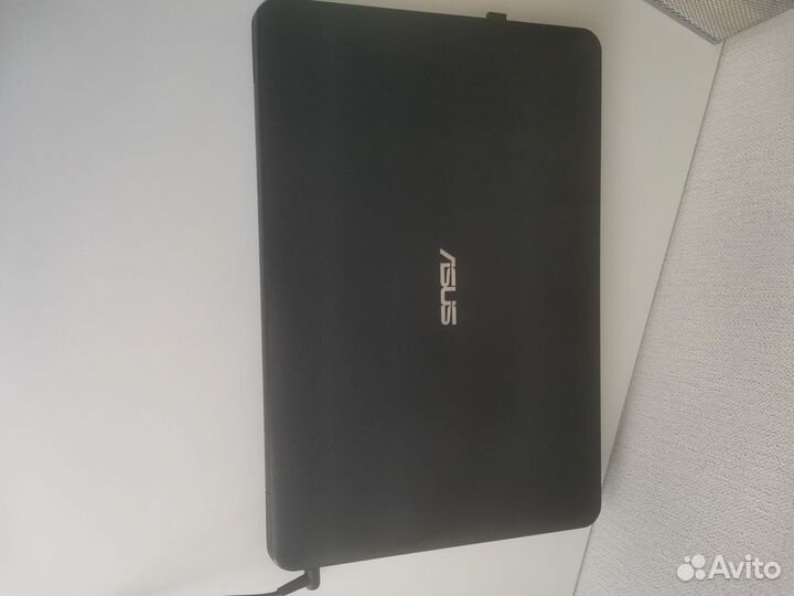 Ноутбук asus