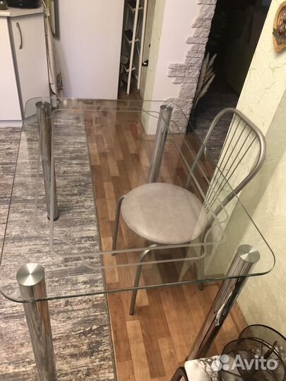 Стол кухонный стеклянный