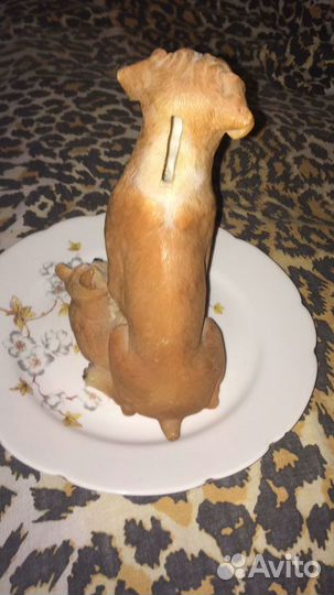 Статуэтка - копилка 