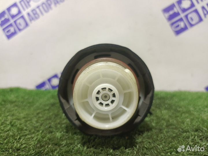 Крышка топливного бака Mitsubishi Galant седан 2.4