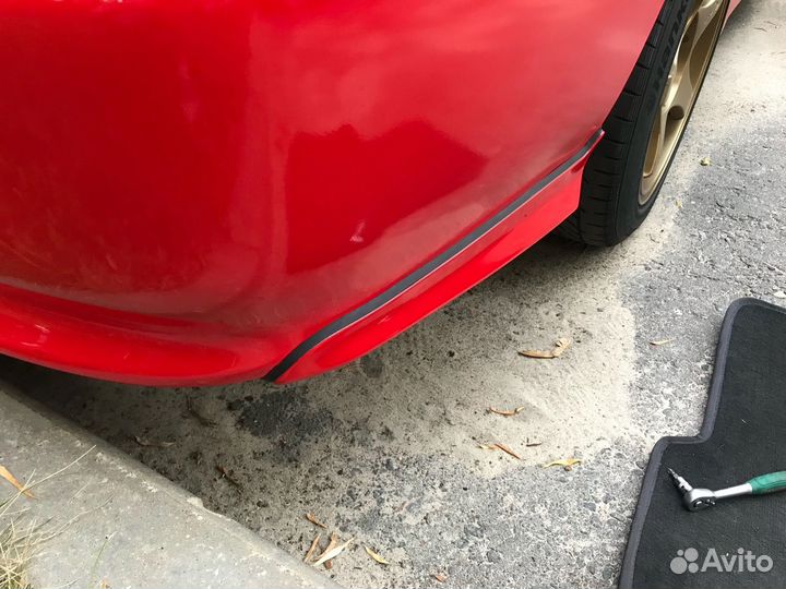 Клыки заднего бампера Honda Civic 99-00