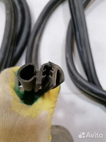 Уплотнитель двери на Haima 3 2010-2013