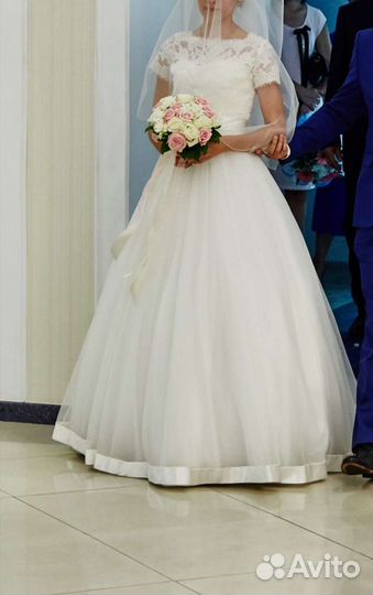 Платье свадебное