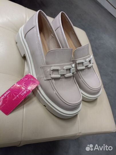 Лоферы женские