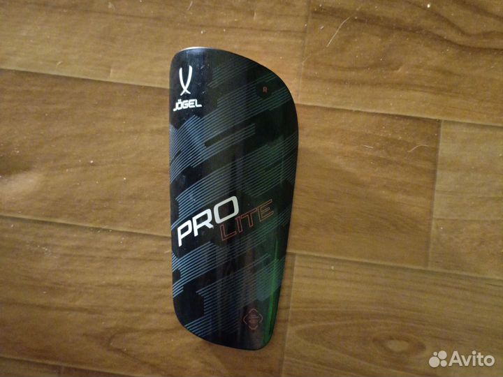 Футбольные щитки jogel pro lite