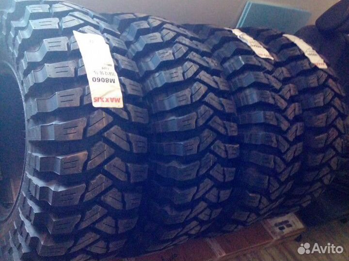 Maxxis M8060 Trepador 35/12.5 R16 120K