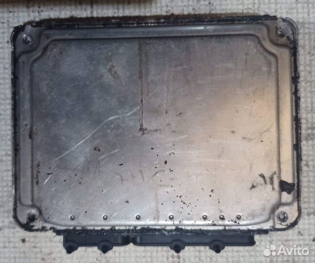 Блок управления Эбу Двс Фольксваген Гольф 4 1,4л