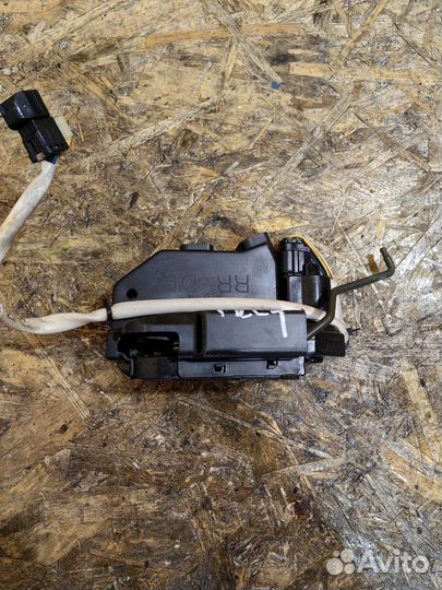 Замок Двери Левый Задний Хендай Гетц Рестайлинг