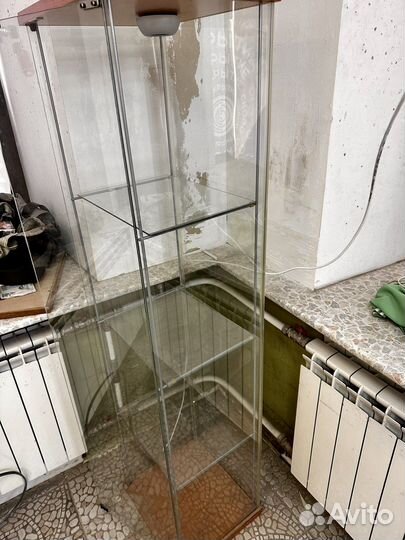 Стеклянная тумба (стеллаж)