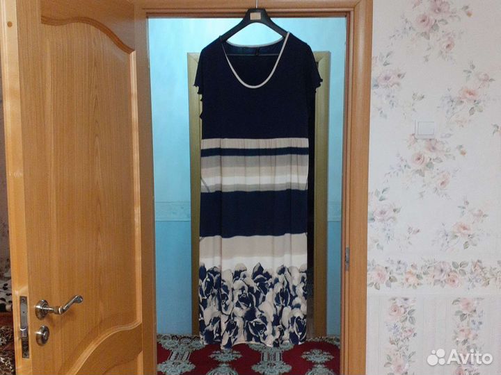 Платья,костюмы женские.Огромный выбор