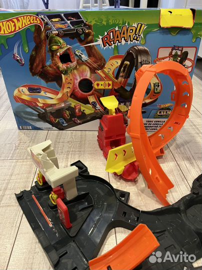 Игровой набор Атака гориллы hot wheels