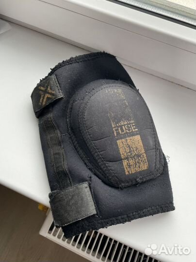 Наколенник Fuse