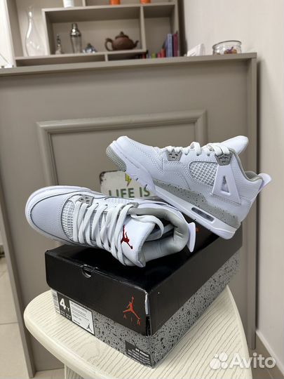 Кроссовки nike Jordan 4 retro white oreo 37 размер