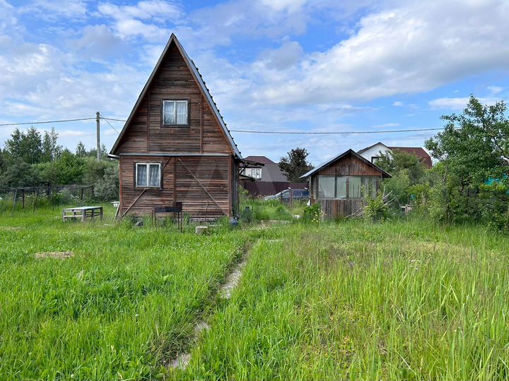 Дача 25 м² на участке 8 сот.