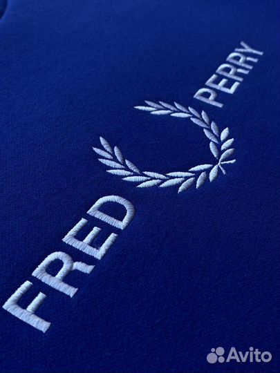 Свитшот Fred Perry Graphic
