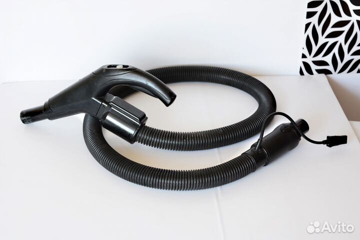 Шланг для пылесоса с управлением на ручке